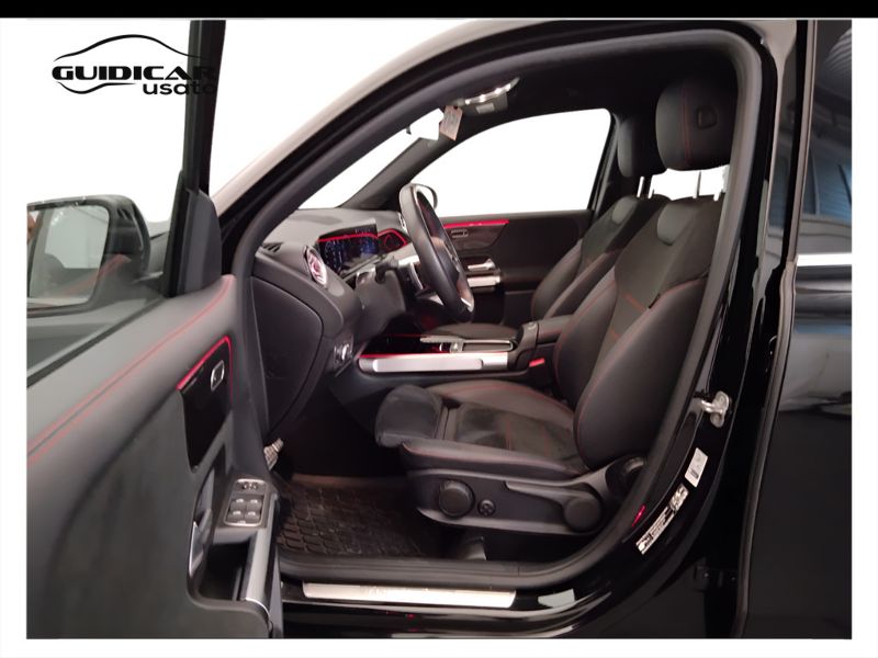 GuidiCar - Mercedes GLB 2024 GLB 200 d AMG Line Premium auto Usato