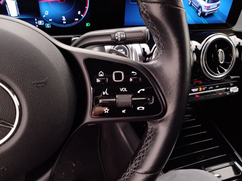 GuidiCar - Mercedes GLB 2020 GLB 180 d Sport auto Usato