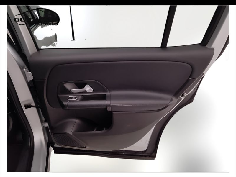 GuidiCar - Mercedes GLB 2020 GLB 180 d Sport auto Usato