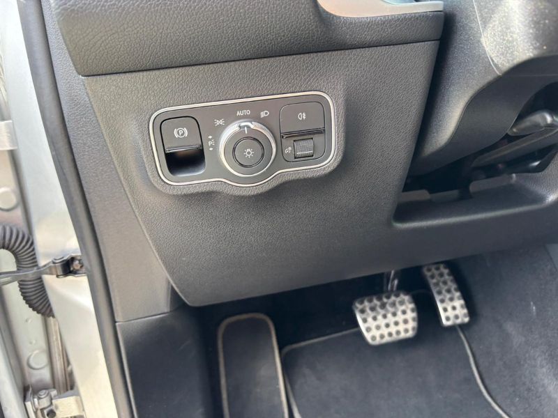 GuidiCar - Mercedes GLB 2022 GLB 200 d Premium 4matic auto Usato