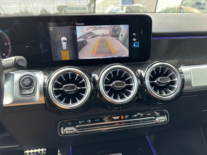 GuidiCar - Mercedes GLB 2022 GLB 200 d Premium 4matic auto Usato