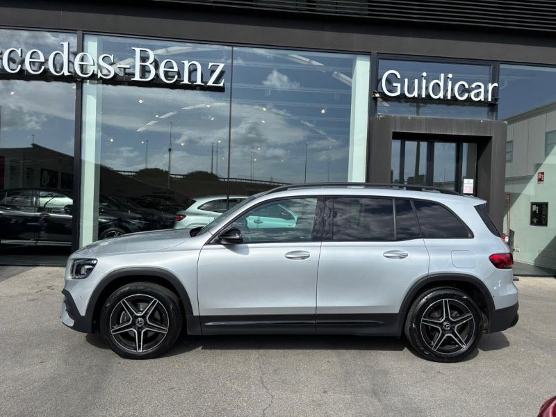 GuidiCar - Mercedes GLB 2022 GLB 200 d Premium 4matic auto Usato