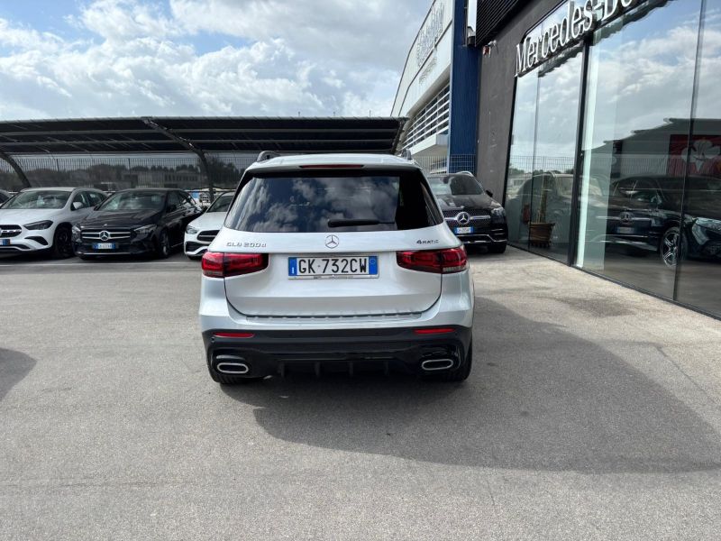 GuidiCar - Mercedes GLB 2022 GLB 200 d Premium 4matic auto Usato