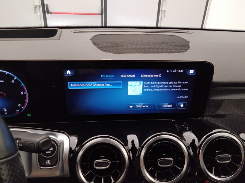 GuidiCar - Mercedes GLB 2022 GLB 200 d Premium auto Usato