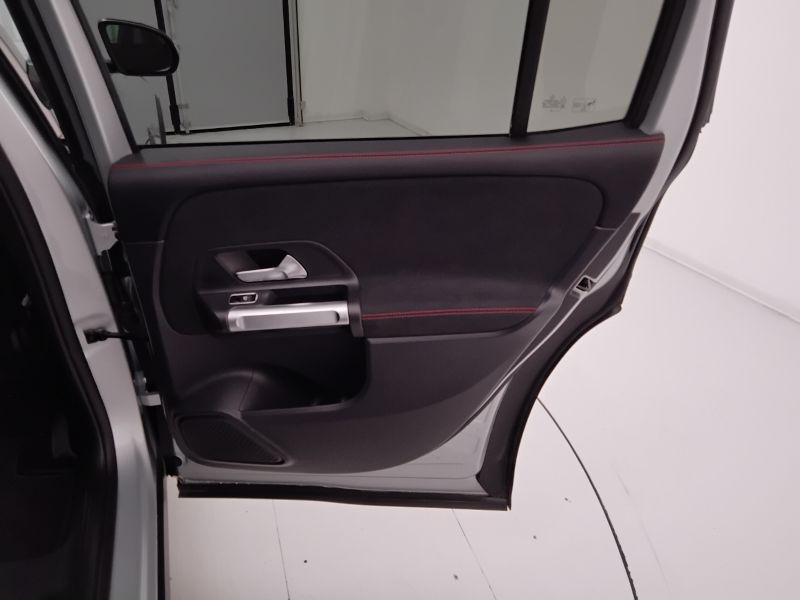 GuidiCar - Mercedes GLB 2022 GLB 200 d Premium auto Usato