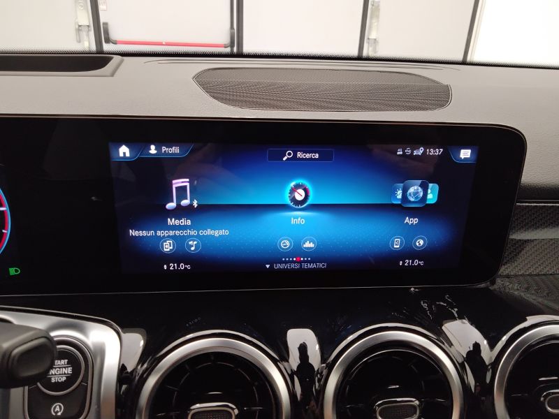 GuidiCar - Mercedes GLB 2022 GLB 200 d Premium auto Usato