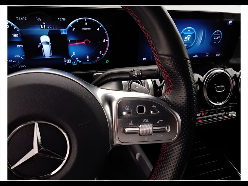 GuidiCar - Mercedes GLB 2022 GLB 200 d Premium auto Usato