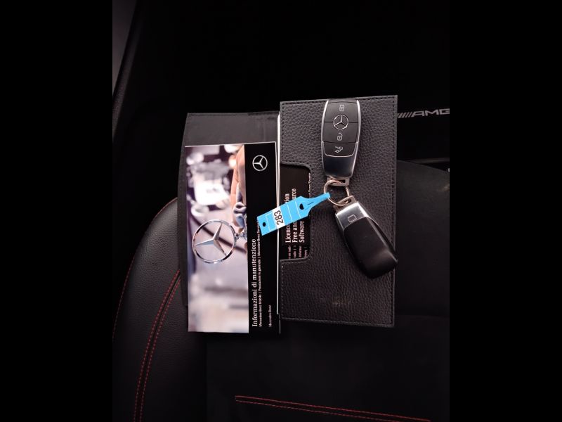 GuidiCar - Mercedes GLB 2022 GLB 200 d Premium auto Usato