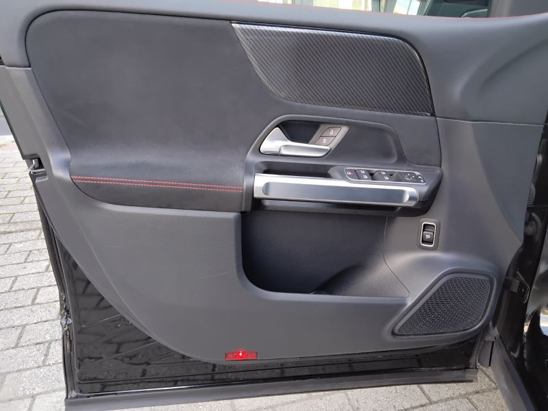 GuidiCar - Mercedes GLB 2022 GLB 200 d Premium auto Usato
