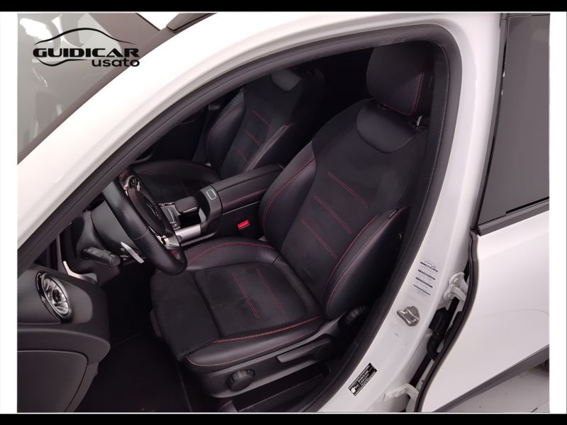 GuidiCar - Mercedes GLB 2022 GLB 200 d Premium auto Usato