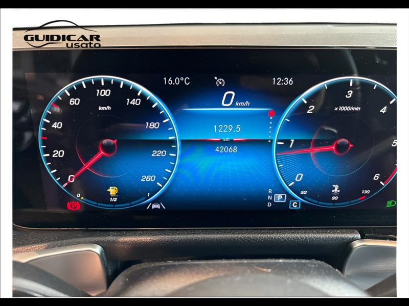 GuidiCar - Mercedes GLB 2023 GLB 200 d Premium auto Usato