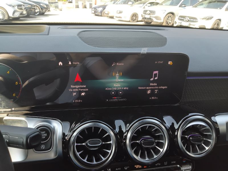 GuidiCar - Mercedes GLB 2022 GLB 200 d Sport Plus 4matic auto Usato