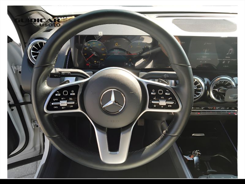 GuidiCar - Mercedes GLB 2022 GLB 200 d Sport Plus 4matic auto Usato