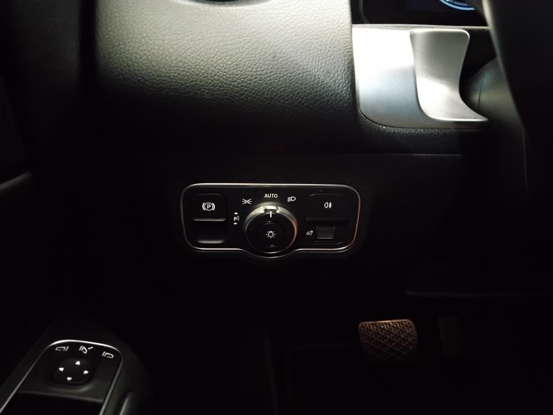 GuidiCar - Mercedes GLB 2022 GLB 200 d Sport Plus auto Usato