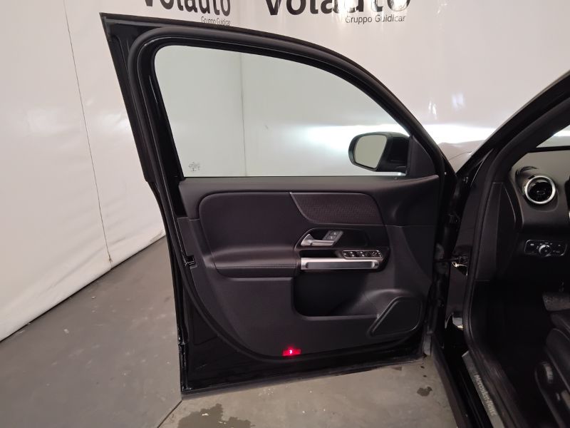 GuidiCar - Mercedes GLB 2022 GLB 200 d Sport Plus auto Usato