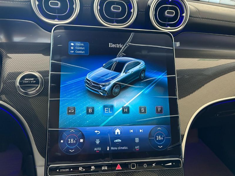 GuidiCar - MERCEDES BENZ GLC coupè 1 GLC 300 de 4MATIC Plug-in hybrid Coupe AMG Line PREMIUM TECH Nuovo