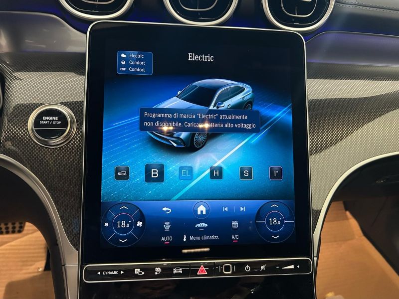 GuidiCar - MERCEDES BENZ GLC coupè 1 GLC 300 de 4MATIC Plug-in hybrid Coupe AMG Line ADVANCED TECH Nuovo