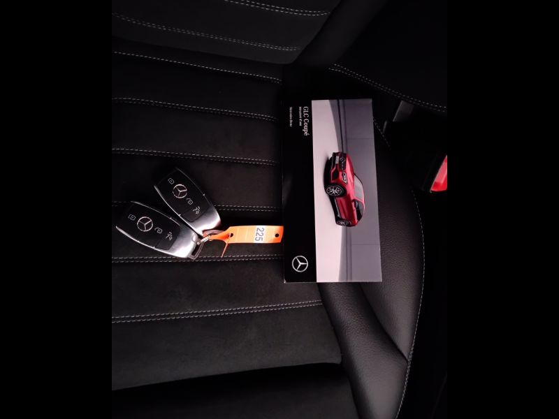 GuidiCar - Mercedes GLC 2022 GLC Coupe 300 de phev (eq-power) Night Edition 4matic auto Usato