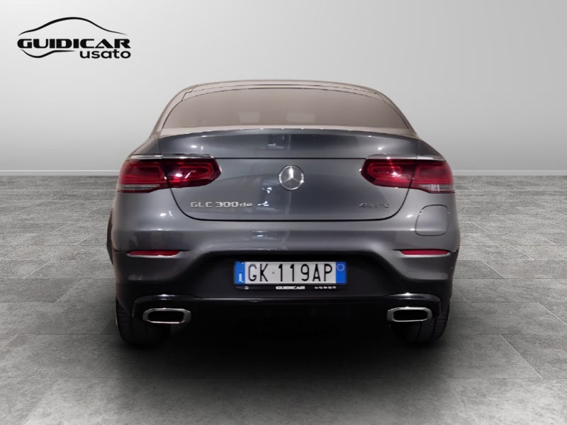 GuidiCar - Mercedes GLC 2022 GLC Coupe 300 de phev (eq-power) Night Edition 4matic auto Usato
