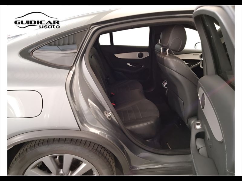 GuidiCar - Mercedes GLC 2022 GLC Coupe 300 de phev (eq-power) Night Edition 4matic auto Usato