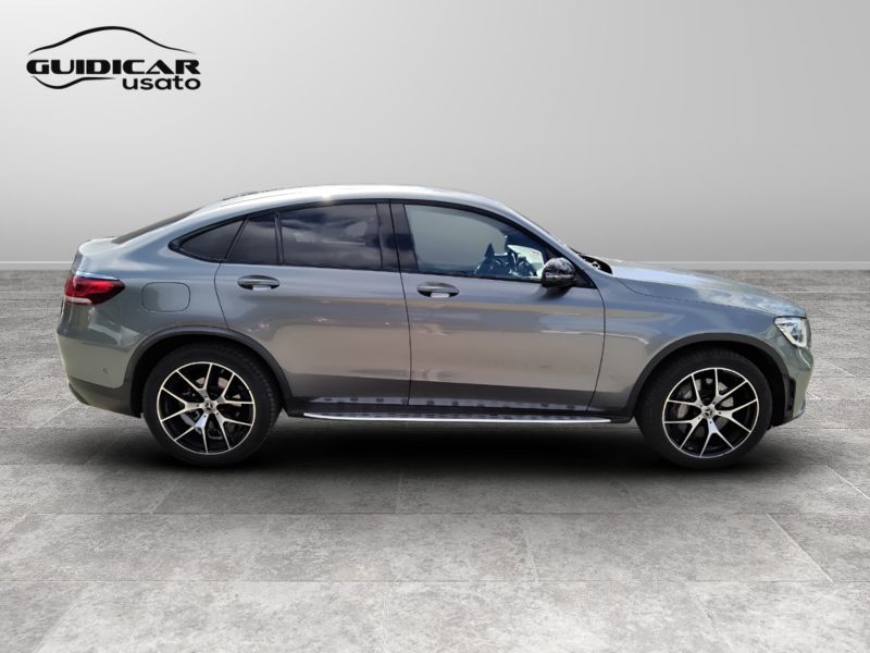 GuidiCar - Mercedes GLC 2022 GLC Coupe 300 de plug in hybrid (de eq-power) Premium 4matic auto Usato
