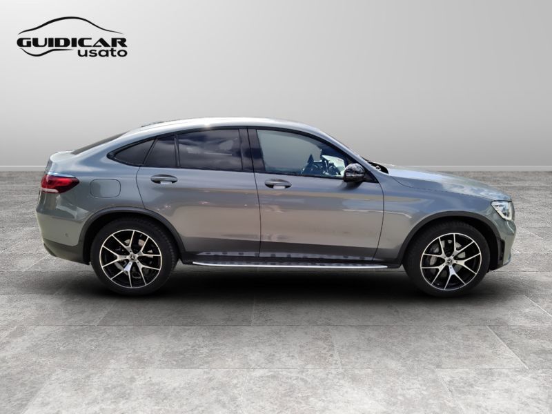 GuidiCar - Mercedes GLC 2022 GLC Coupe 300 de plug in hybrid (de eq-power) Premium 4matic auto Usato
