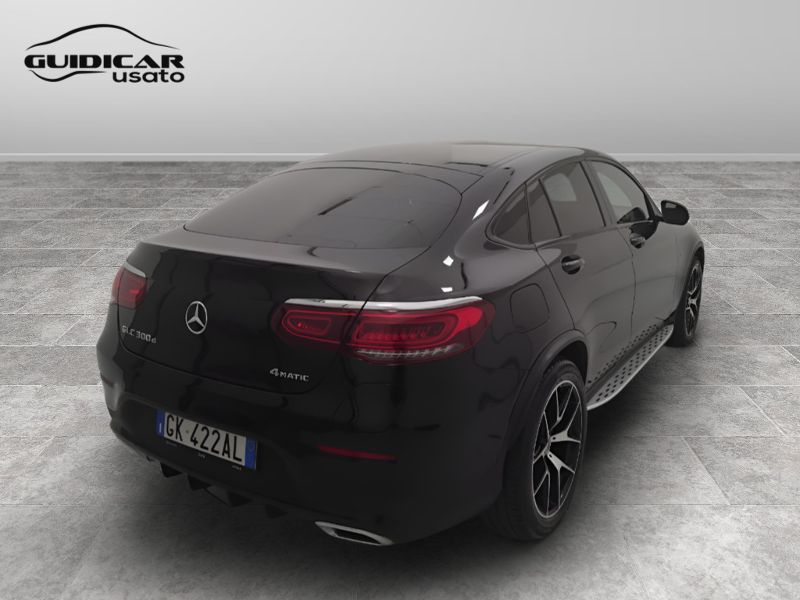 GuidiCar - Mercedes GLC 2022 GLC Coupe 300 de plug in hybrid (de eq-power) Premium 4matic auto Usato