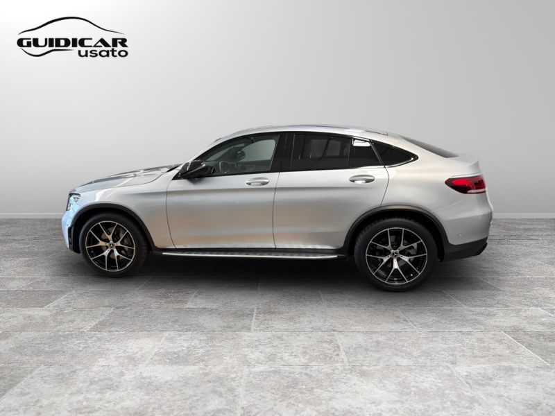 GuidiCar - Mercedes GLC 2022 GLC Coupe 300 de plug in hybrid (de eq-power) Premium 4matic auto Usato