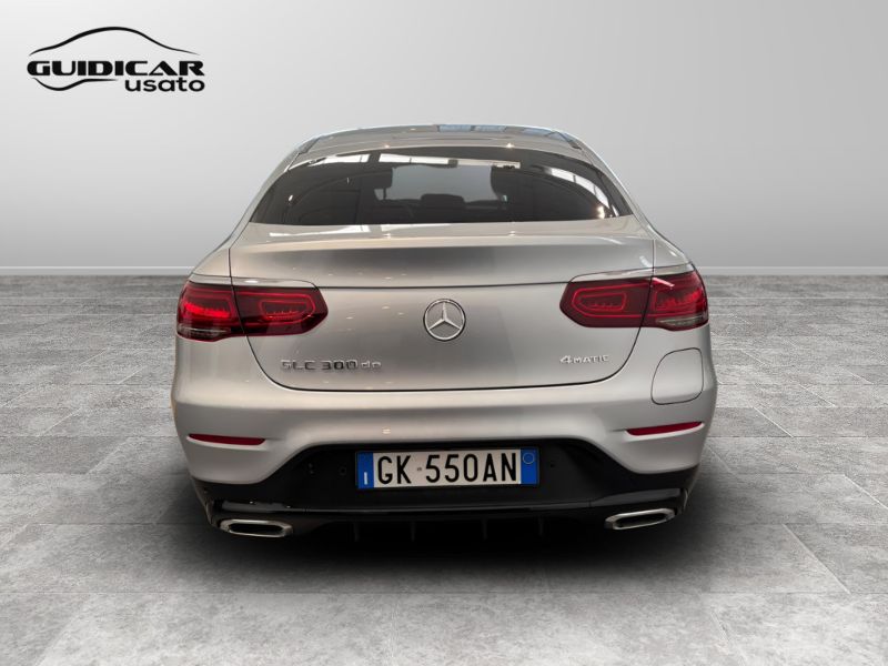 GuidiCar - Mercedes GLC 2022 GLC Coupe 300 de plug in hybrid (de eq-power) Premium 4matic auto Usato