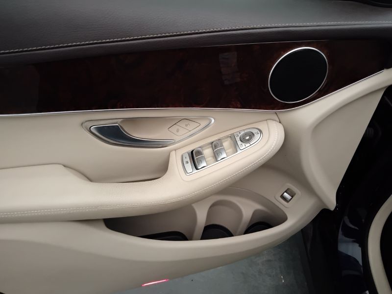 GuidiCar - Mercedes GLC 2018 GLC 350e Premium 4matic auto Usato