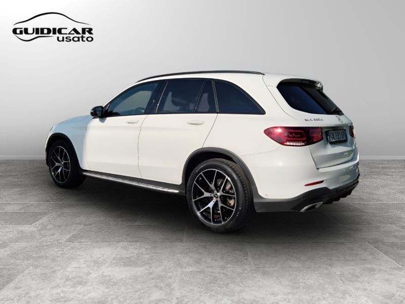 GuidiCar - Mercedes GLC 2022 GLC 220 d Premium 4matic auto Usato
