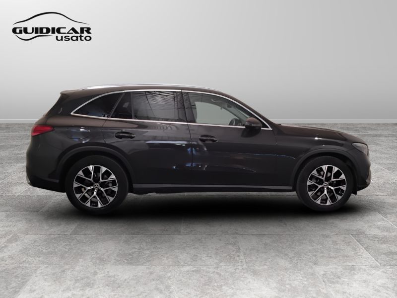 GuidiCar - Mercedes GLC 2023 GLC 220d mhev AMG Advanced 4matic auto Usato