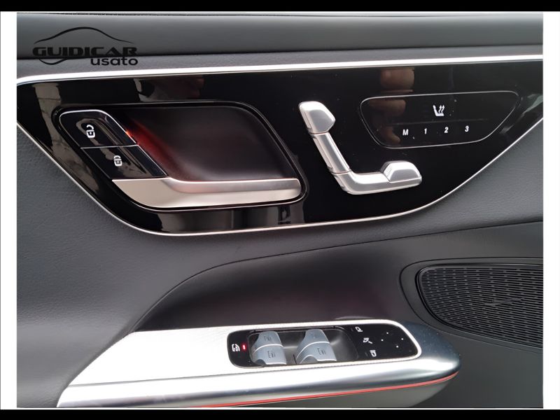 GuidiCar - Mercedes GLC 2023 GLC 220d mhev AMG Premium 4matic auto Usato