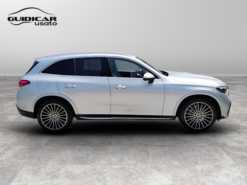GuidiCar - Mercedes GLC 2023 GLC 220d mhev AMG Premium 4matic auto Usato