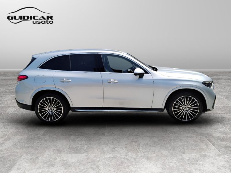 GuidiCar - Mercedes GLC 2023 GLC 220d mhev AMG Premium 4matic auto Usato