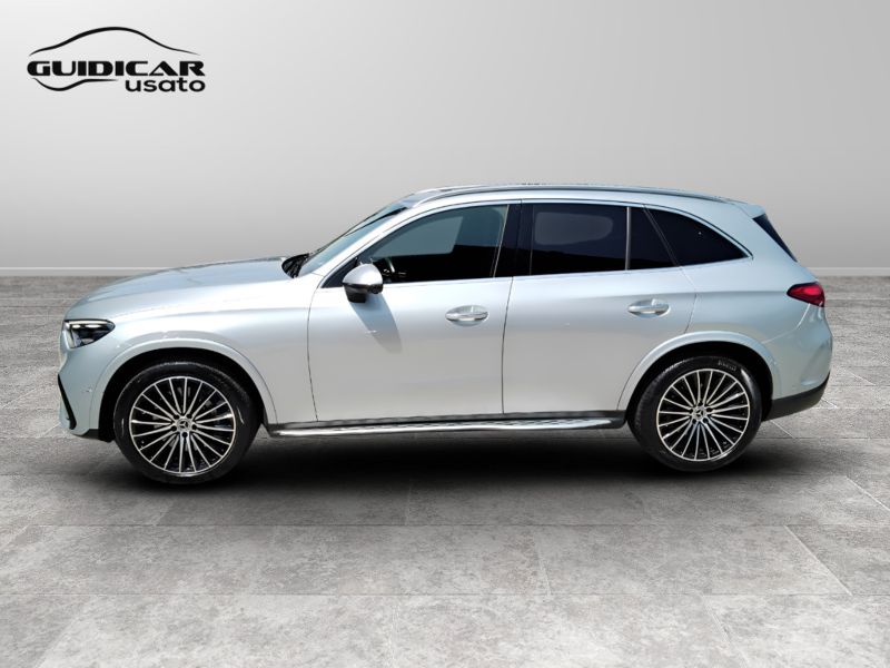 GuidiCar - Mercedes GLC 2023 GLC 220d mhev AMG Premium 4matic auto Usato
