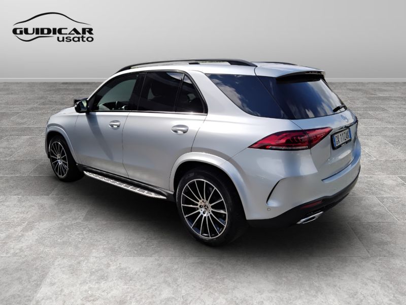 GuidiCar - Mercedes Classe M - GLE 2022 GLE 300 d mhev Premium 4matic auto Usato