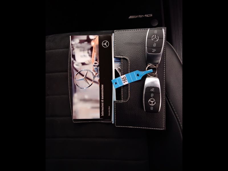 GuidiCar - Mercedes Classe M - GLE 2022 GLE 350 de phev (e eq-power) Premium 4matic auto Usato