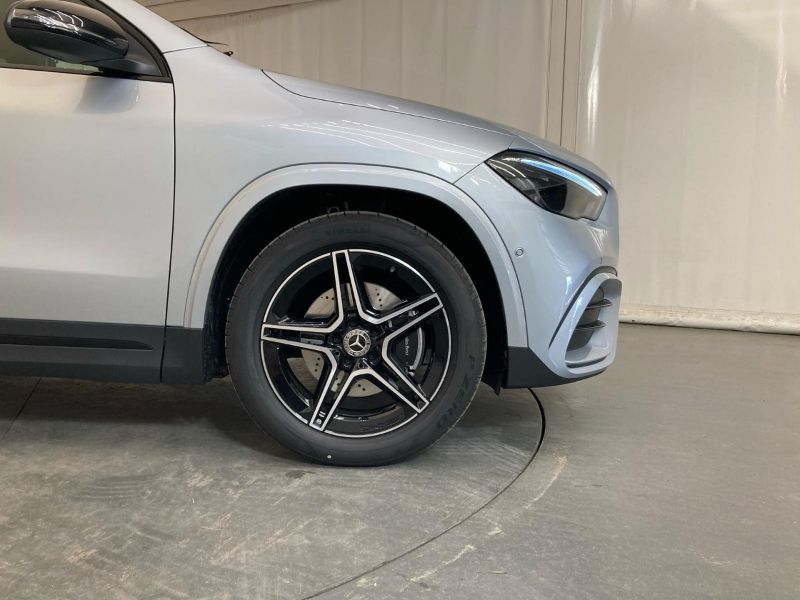 GuidiCar - MERCEDES BENZ NUOVA GLA 1 GLA 180  d Automatic AMG Line ADVANCED PLUS Nuovo