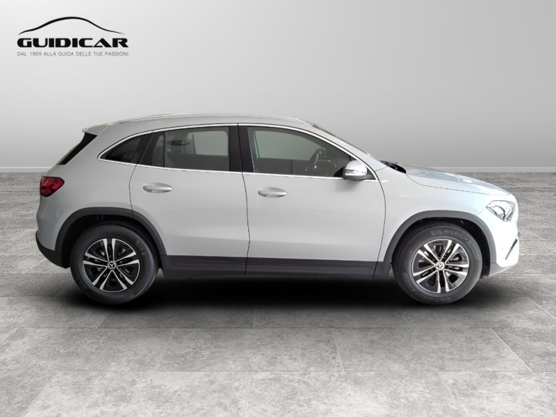 GuidiCar - MERCEDES BENZ NUOVA GLA 1 GLA 180  d Automatic EXECUTIVE Nuovo