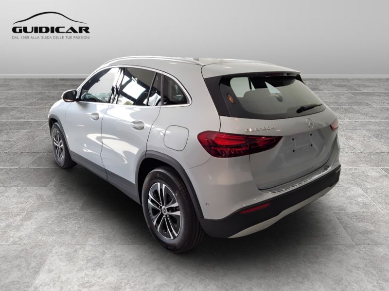 GuidiCar - MERCEDES BENZ NUOVA GLA 1 GLA 180  d Automatic EXECUTIVE Nuovo
