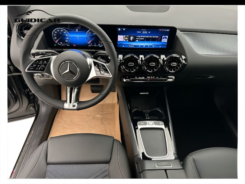 GuidiCar - MERCEDES BENZ NUOVA GLA 1 GLA 180  d Automatic EXECUTIVE Nuovo