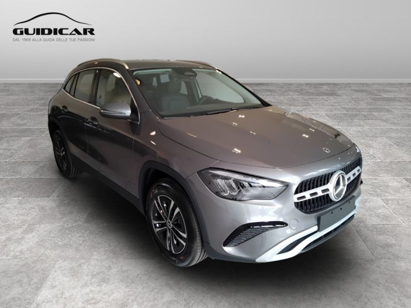 GuidiCar - MERCEDES BENZ NUOVA GLA 1 GLA 180  d Automatic EXECUTIVE Nuovo