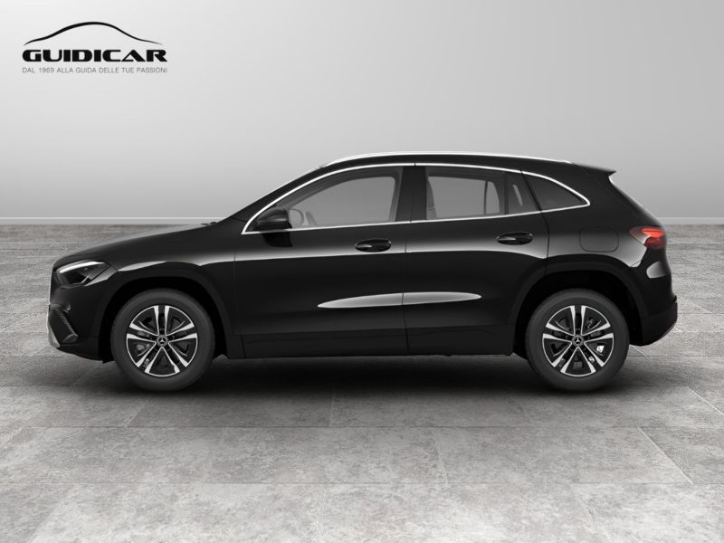 GuidiCar - MERCEDES BENZ NUOVA GLA 1 GLA 180  d Automatic EXECUTIVE Nuovo
