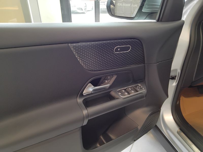 GuidiCar - MERCEDES BENZ NUOVA GLA 1 GLA 180  d Automatic EXECUTIVE Nuovo
