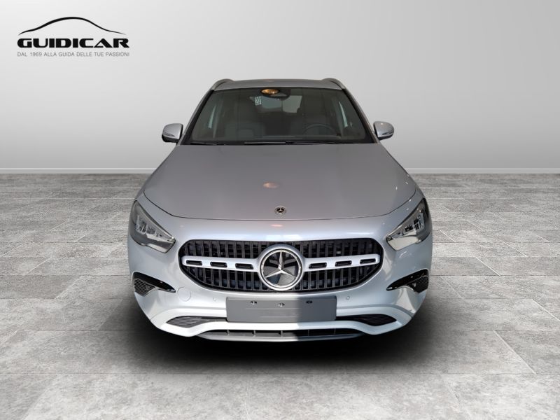 GuidiCar - MERCEDES BENZ NUOVA GLA 1 GLA 180  d Automatic EXECUTIVE Nuovo