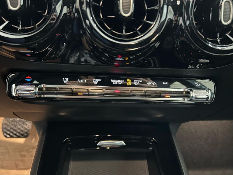 GuidiCar - MERCEDES BENZ NUOVA GLA 1 GLA 180  d Automatic EXECUTIVE Nuovo