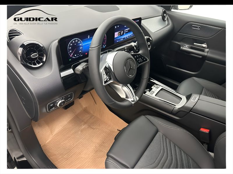 GuidiCar - MERCEDES BENZ NUOVA GLA 1 GLA 180  d Automatic EXECUTIVE Nuovo