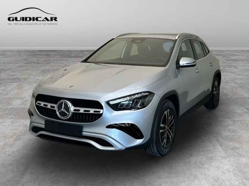 GuidiCar - MERCEDES BENZ NUOVA GLA 1 GLA 180  d Automatic EXECUTIVE Nuovo