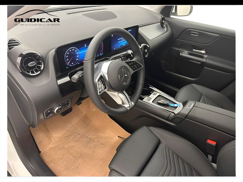 GuidiCar - MERCEDES BENZ NUOVA GLA 1 GLA 180  d Automatic EXECUTIVE Nuovo
